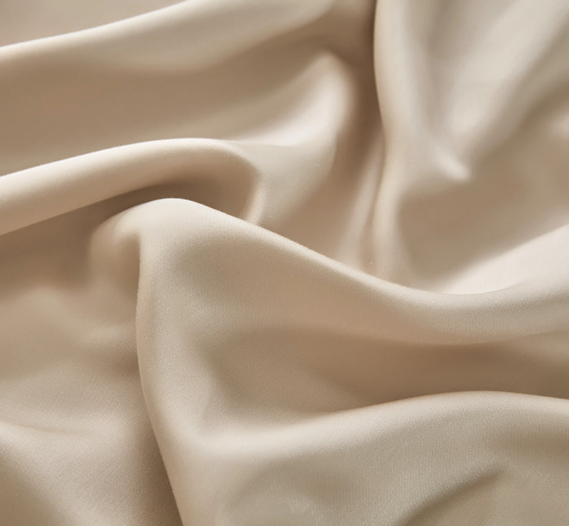 Feather-Soft Touch: Ultra-Smooth Comfort for Sensitive Skin