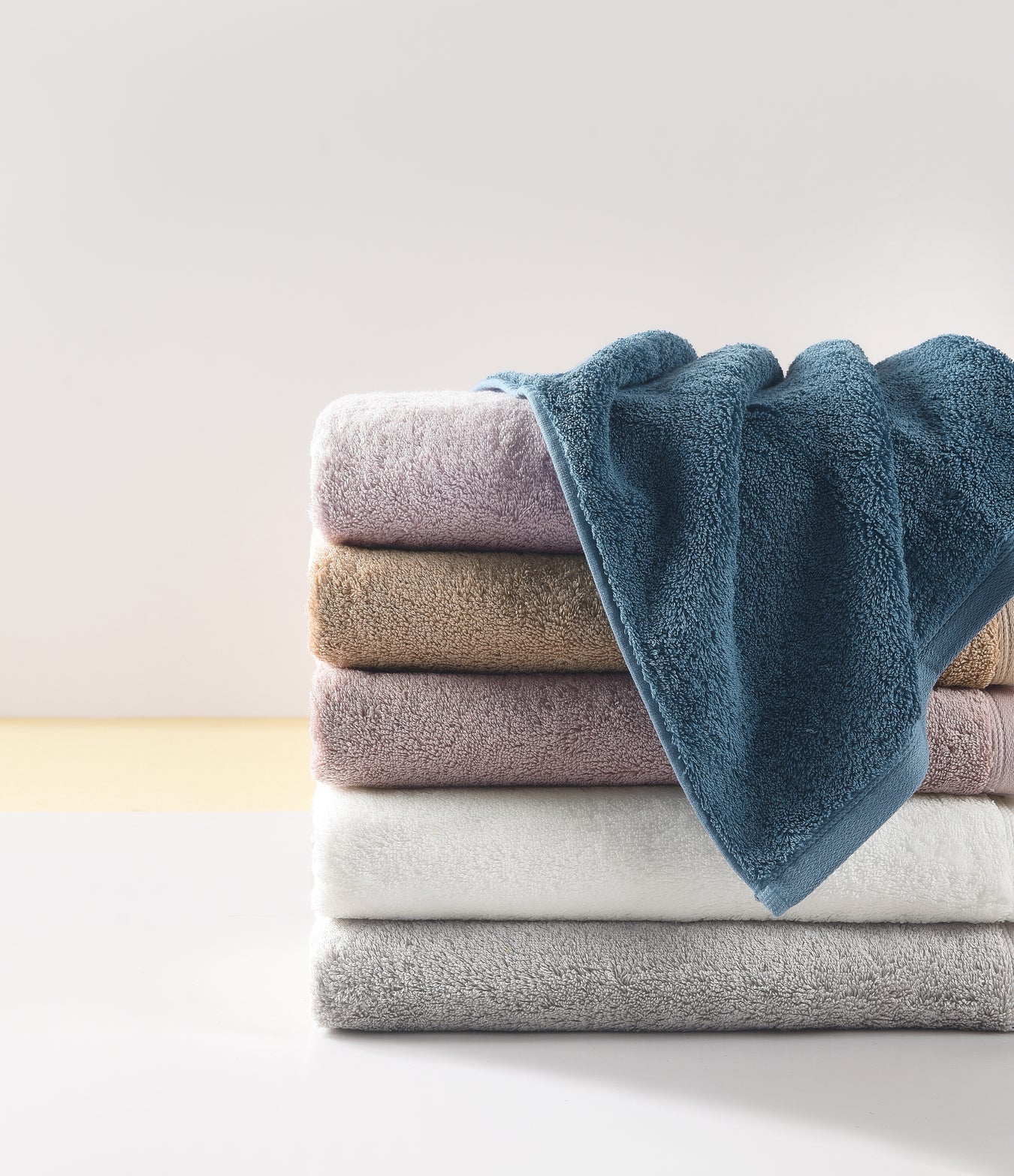 Signature Collection – Premium Modal Bedding Sets for Luxurious Comfort